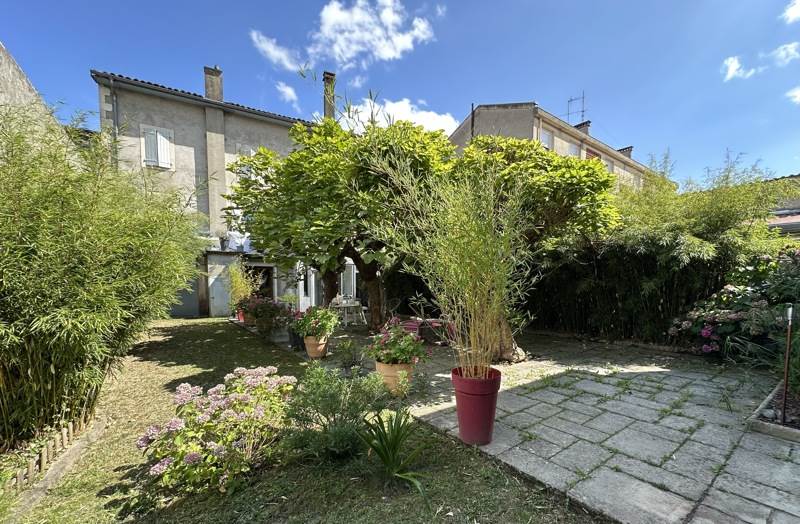 Vente Maison Salies-du-Salat - 12 pièces -346 m² - (31260)
