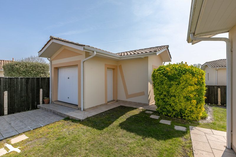 Vente Maison AUDENGE - 5 pièces -178 m² - (33980)