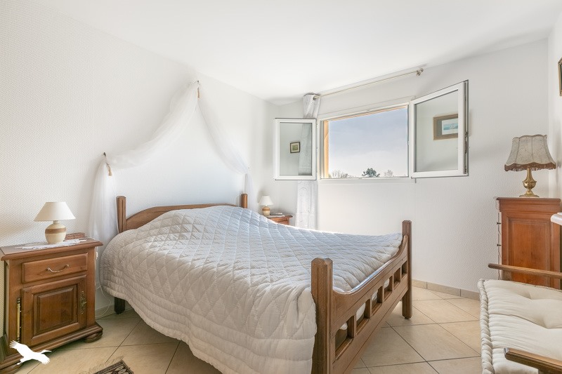 Vente Maison AUDENGE - 5 pièces -178 m² - (33980)