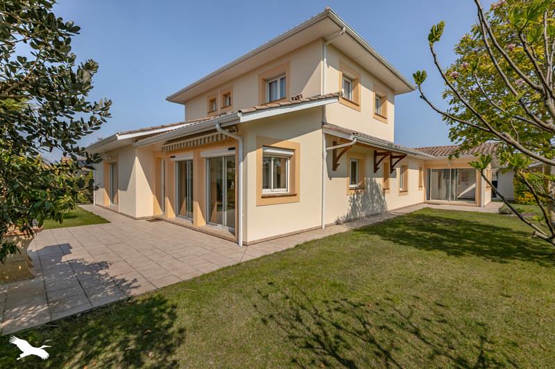 Vente Maison AUDENGE - 5 pièces -178 m² - (33980)