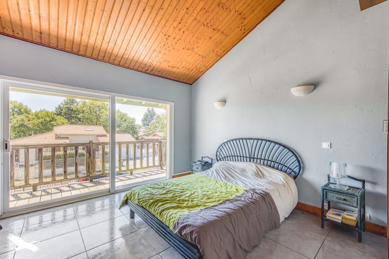 Vente Maison LANTON - 7 pièces -178 m² - (33138)