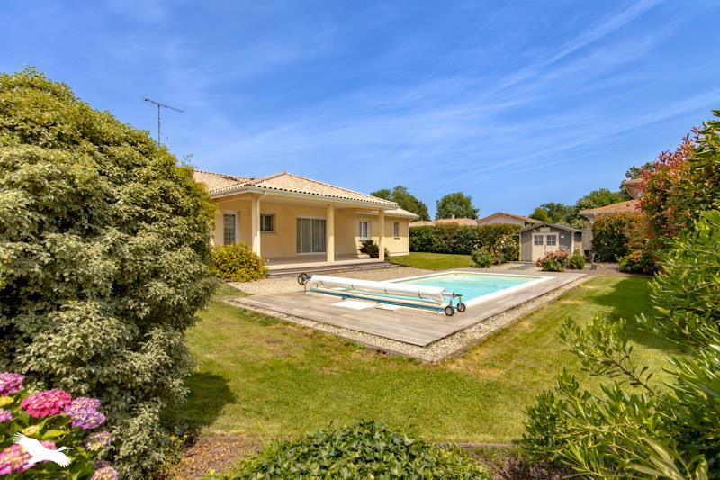 Vente Maison AUDENGE - 4 pièces -121 m² - (33980)