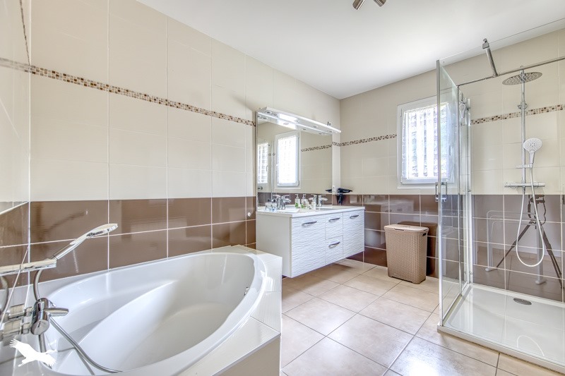 Vente Maison AUDENGE - 4 pièces -121 m² - (33980)