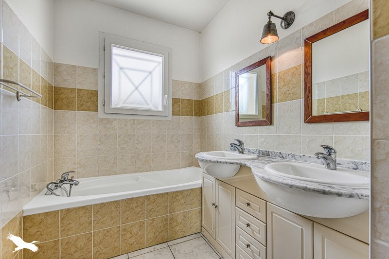 Vente Maison AUDENGE - 4 pièces -89 m² - (33980)