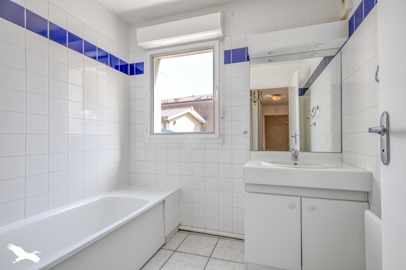 Vente Appartement AUDENGE - 3 pièces -68 m² - (33980)