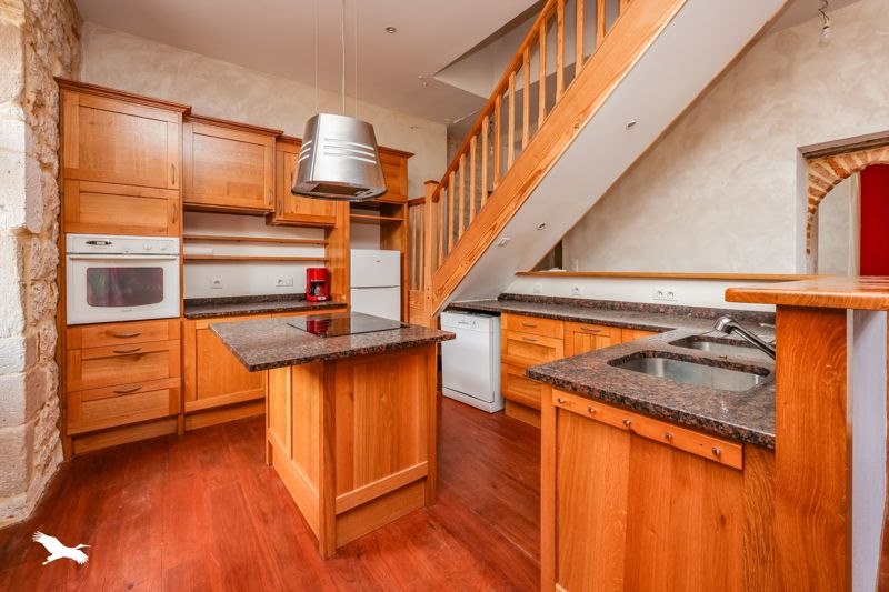 Vente Maison CASTELNAU DE MONTMIRAL - 8 pièces -223 m² - (81140)