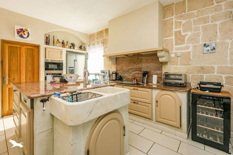 Vente Maison CASTELNAU DE MONTMIRAL - 5 pièces -198 m² - (81140)