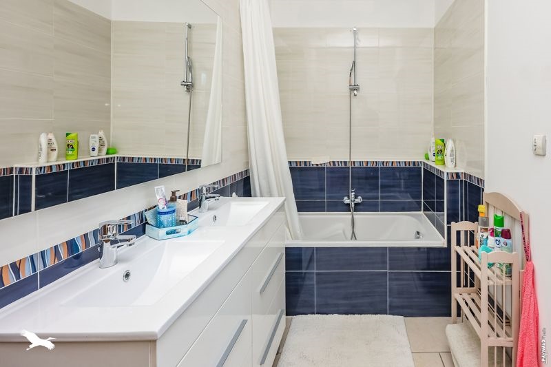Vente Maison CASTELNAU DE MONTMIRAL - 5 pièces -198 m² - (81140)