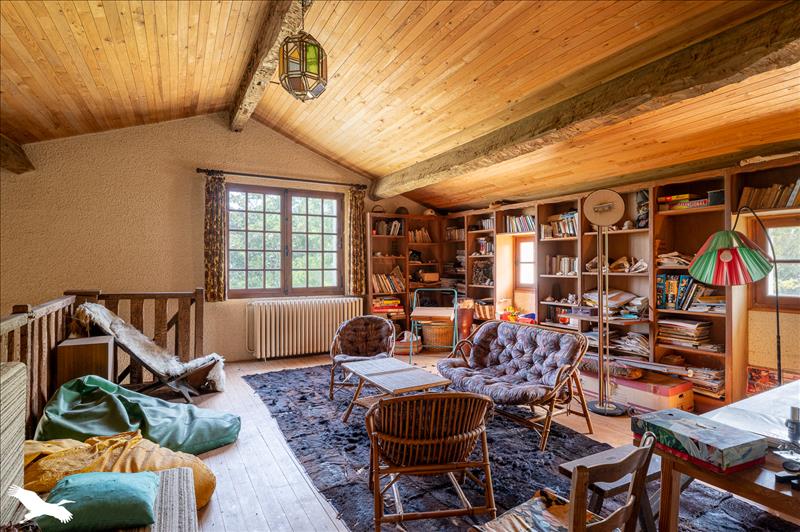 Vente Maison ST MARTIN DE JUILLERS - 6 pièces -329 m² - (17400)