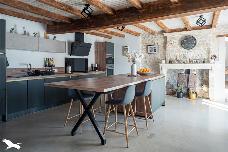 Vente Maison LES TOUCHES DE PERIGNY - 6 pièces -247 m² - (17160)
