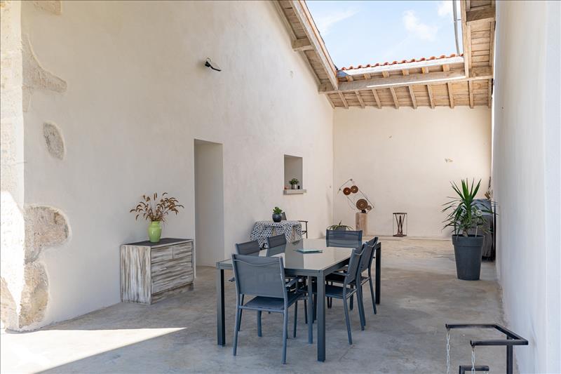 Vente Maison LES TOUCHES DE PERIGNY - 6 pièces -247 m² - (17160)