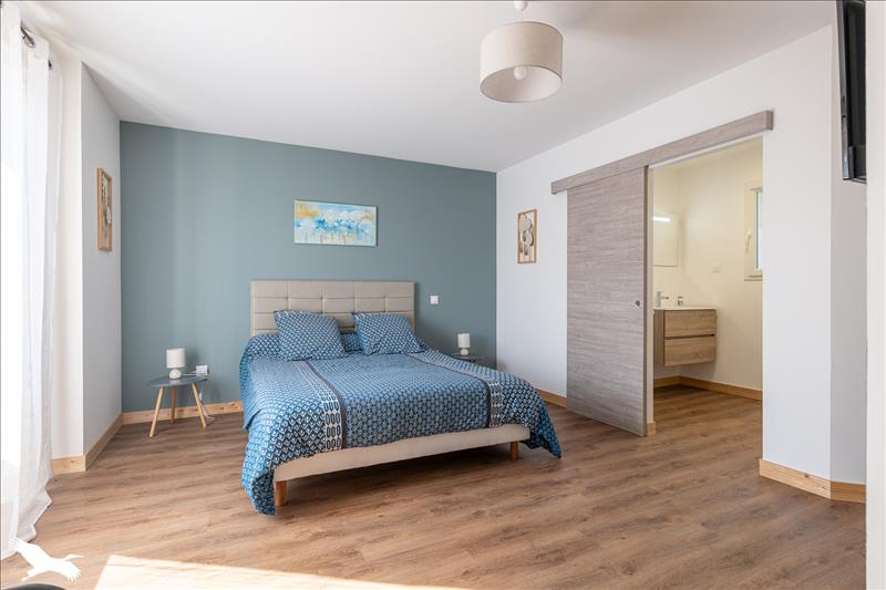 Vente Maison LES TOUCHES DE PERIGNY - 6 pièces -247 m² - (17160)
