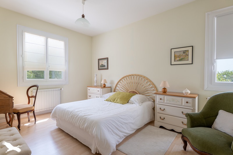 Vente Maison BEAUVAIS SUR MATHA - 7 pièces -220 m² - (17490)
