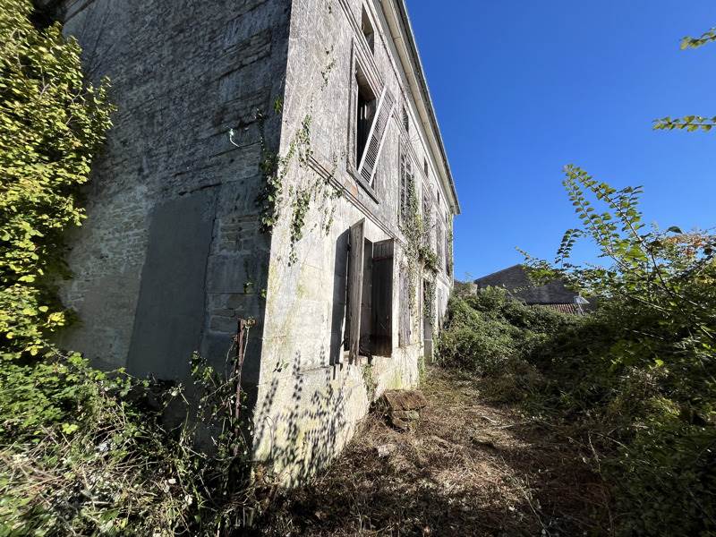 Vente Maison MACQUEVILLE - 3 pièces -155 m² - (17490)