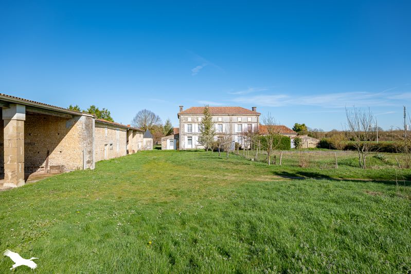 Vente Maison PAILLE - 13 pièces -370 m² - (17470)