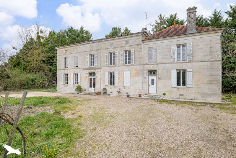 Vente Maison MONS - 10 pièces -431 m² - (17160)