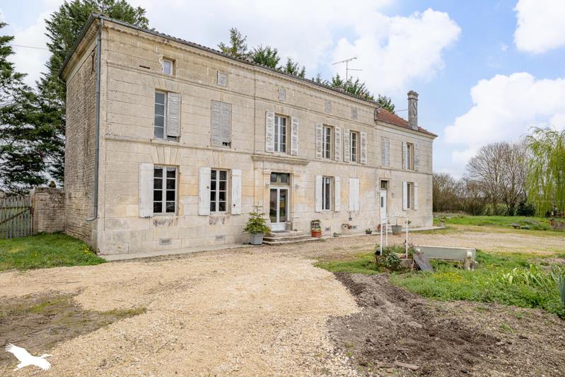 Vente Maison MONS - 10 pièces -431 m² - (17160)