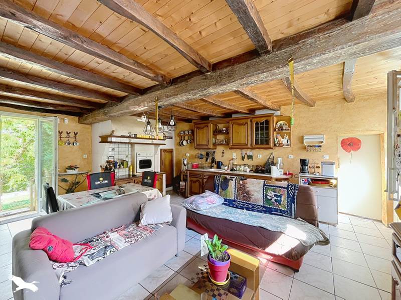 Vente Maison Burie - 4 pièces -106 m² - (17770)