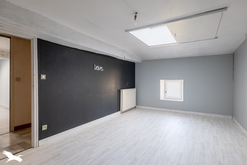 Vente Maison GIBOURNE - 7 pièces -145 m² - (17160)