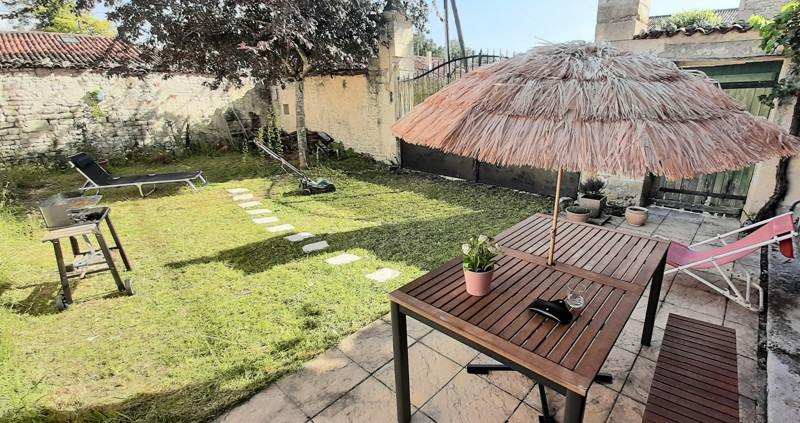 Vente Maison VARAIZE - 3 pièces -74 m² - (17400)