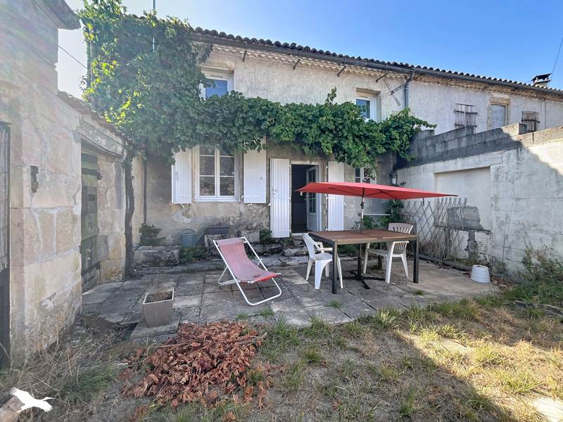 Vente Maison VARAIZE - 3 pièces -74 m² - (17400)