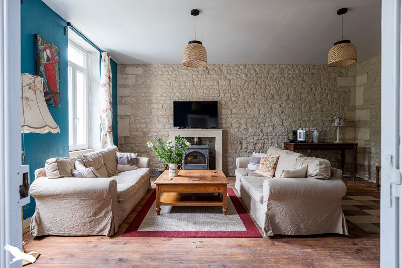 Vente Maison ST PIERRE DE JUILLERS - 8 pièces -230 m² - (17400)