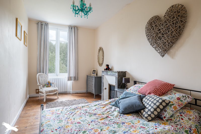 Vente Maison ST PIERRE DE JUILLERS - 8 pièces -230 m² - (17400)