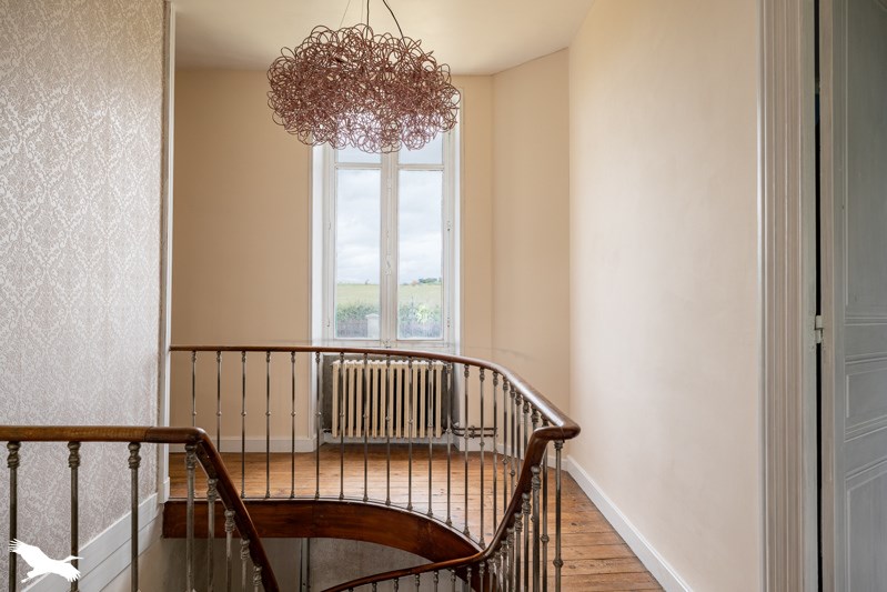 Vente Maison ST PIERRE DE JUILLERS - 8 pièces -230 m² - (17400)