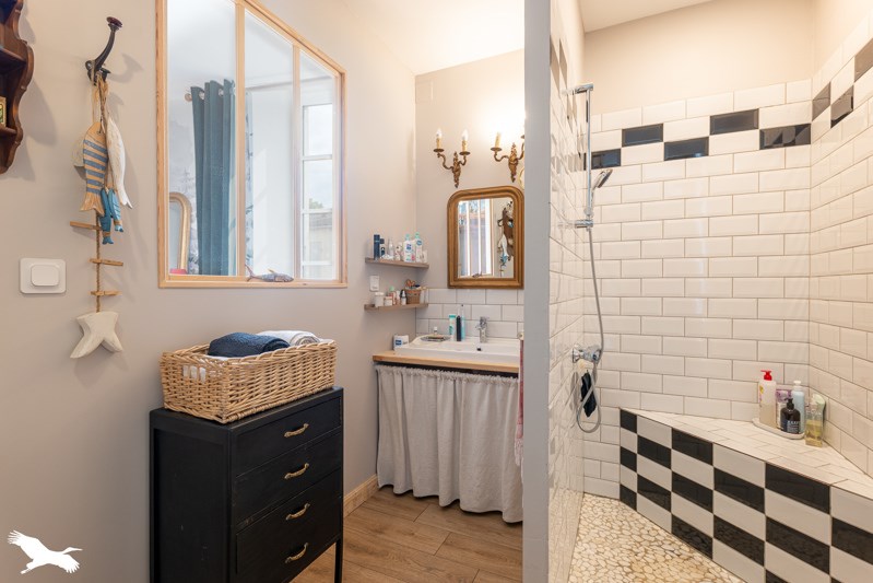 Vente Maison MATHA - 4 pièces -212 m² - (17160)