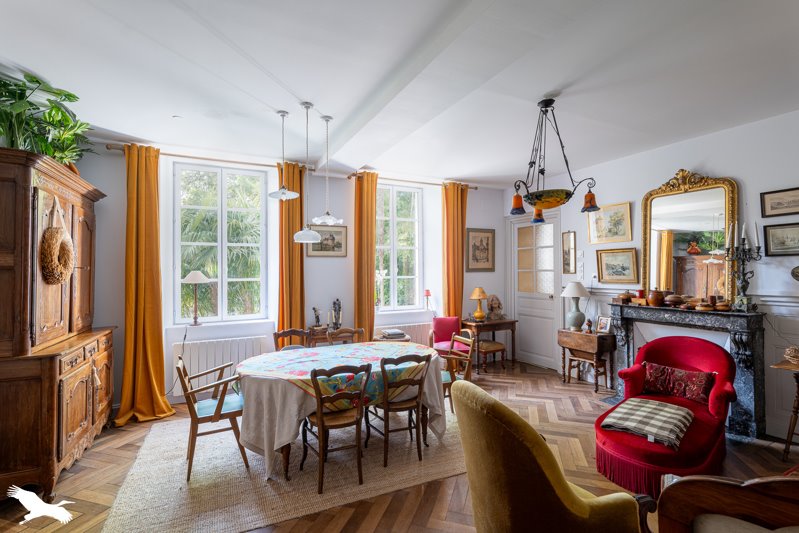 Vente Maison MATHA - 4 pièces -212 m² - (17160)