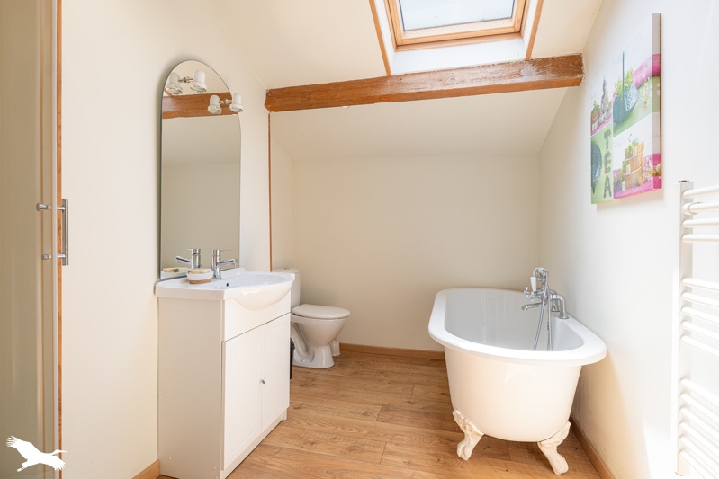 Vente Maison LOUZIGNAC - 8 pièces -204 m² - (17160)