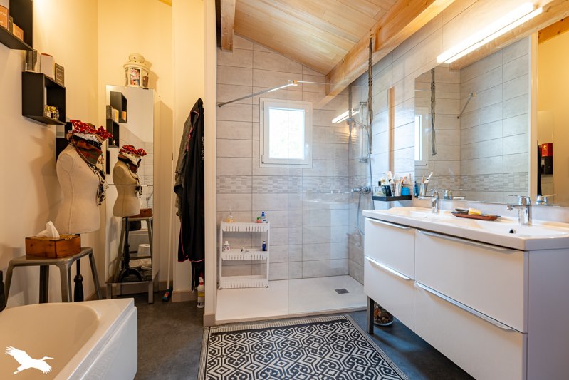 Vente Maison BRIZAMBOURG - 5 pièces -152 m² - (17770)