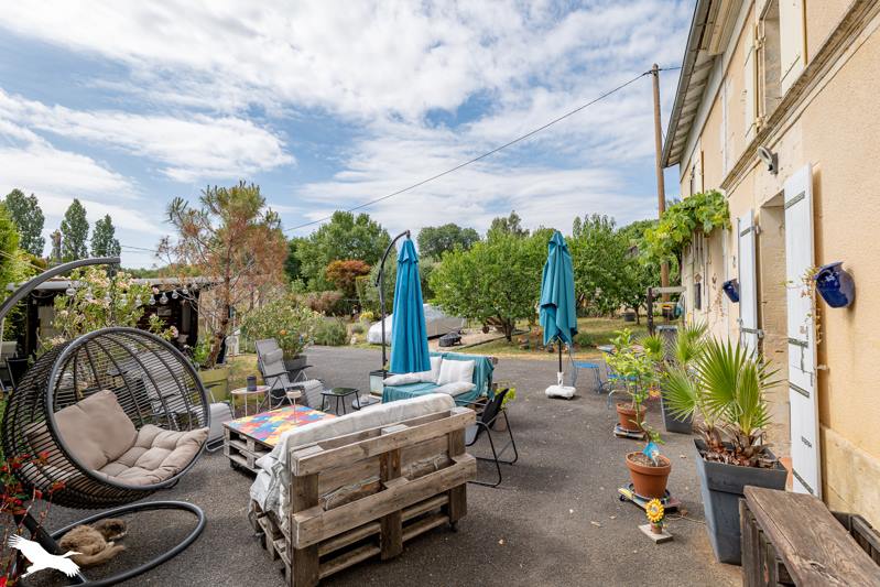 Vente Maison BRIZAMBOURG - 5 pièces -152 m² - (17770)