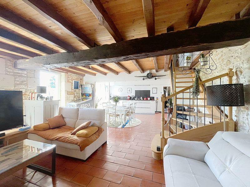 Vente Maison Brizambourg 17770 5 pièces - 152 m²