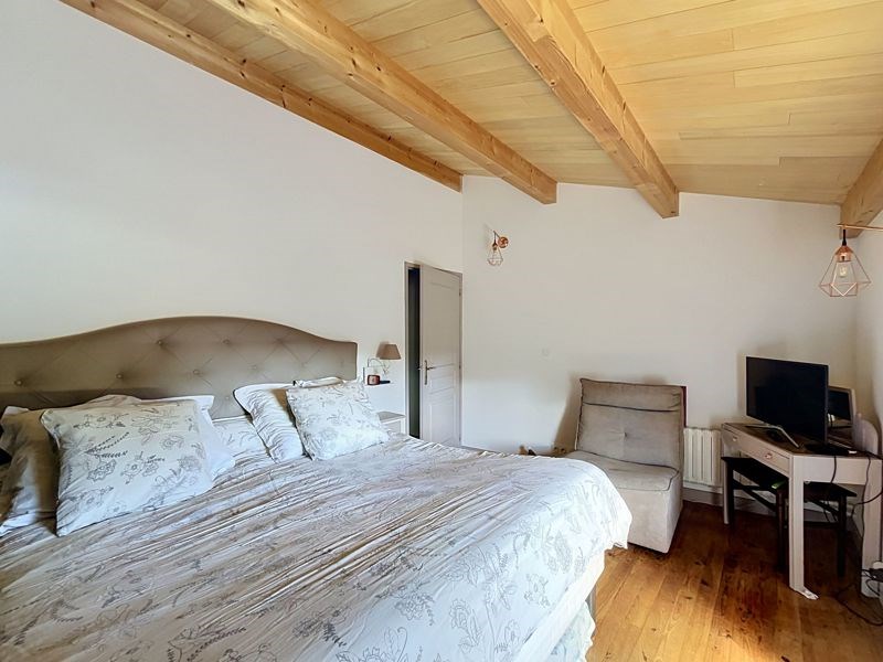 Vente Maison Brizambourg - 5 pièces -152 m² - (17770)