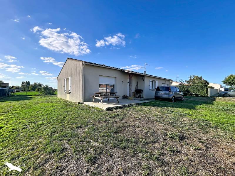 Vente Maison Sainte-Même - 4 pièces -97 m² - (17770)