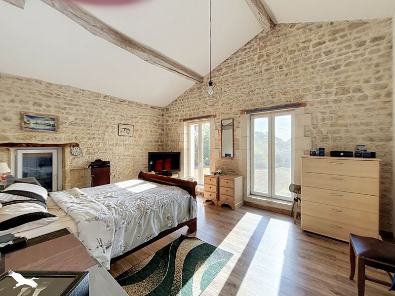 Vente Maison Néré - 6 pièces -180 m² - (17510)