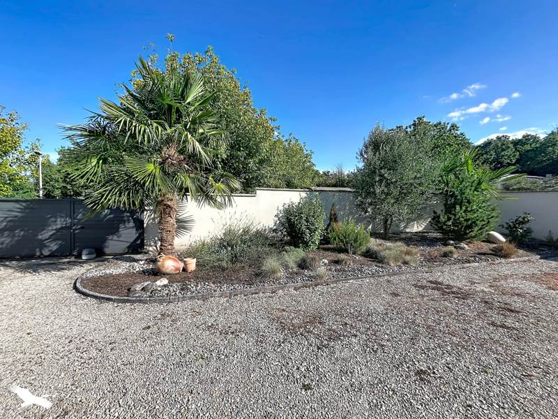 Vente Maison Brizambourg - 5 pièces -145 m² - (17770)