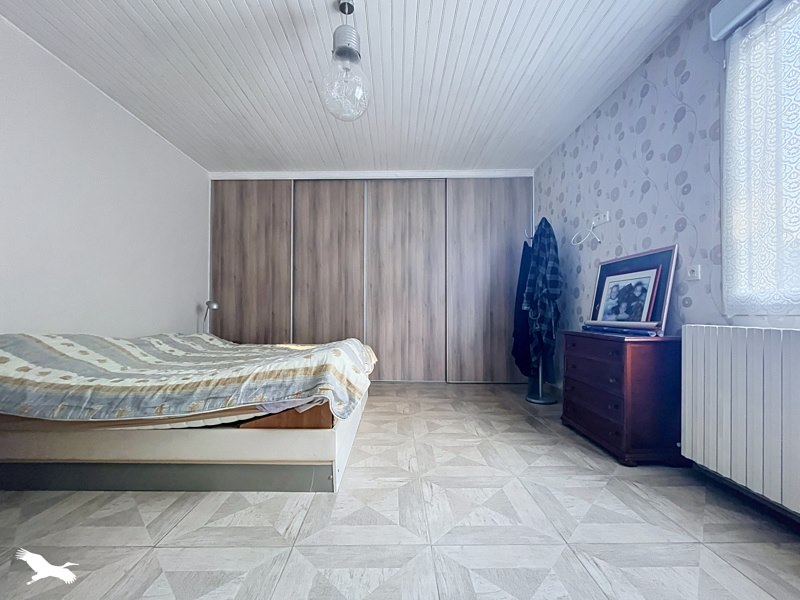 Vente Maison Saint-Ouen-la-Thène - 5 pièces -107 m² - (17490)