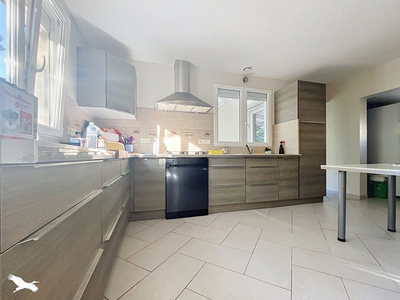Vente Maison Saint-Ouen-la-Thène - 5 pièces -107 m² - (17490)