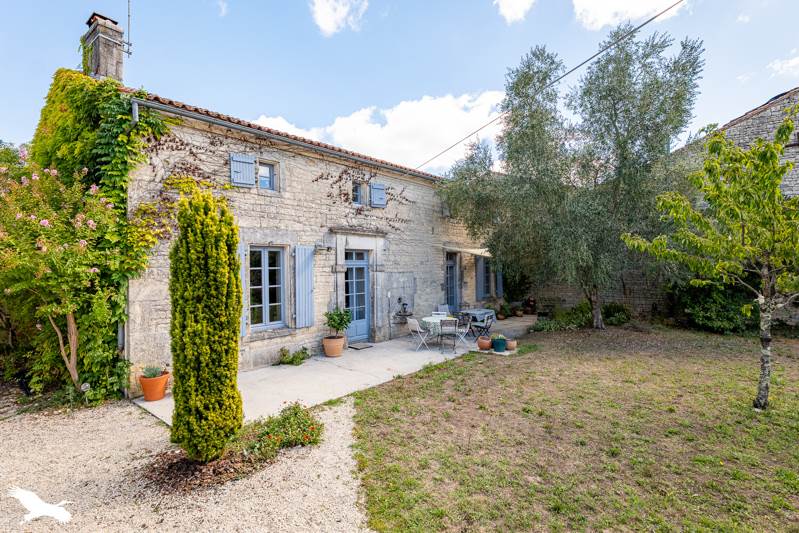 Vente Maison LOUZIGNAC 17160 5 pièces - 152 m²
