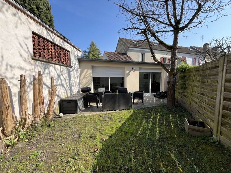 Vente Maison ST OUEN L AUMONE - 6 pièces -82 m² - (95310)