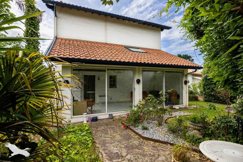 Vente Maison ANGLET - 5 pièces -146 m² - (64600)