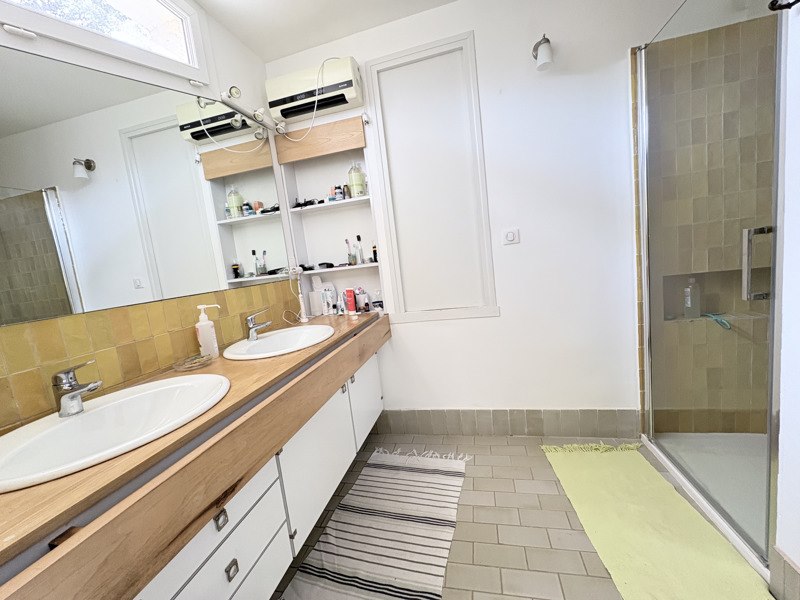 Vente Maison ST CLEMENT DE RIVIERE - 8 pièces -166 m² - (34980)