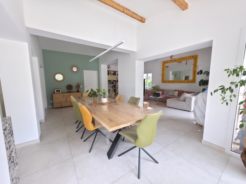 Vente Maison ST CLEMENT DE RIVIERE - 6 pièces -182 m² - (34980)