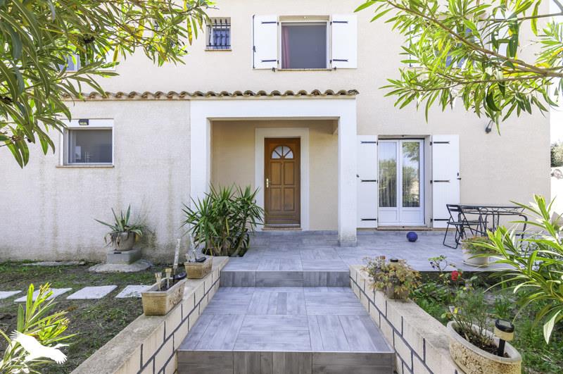 Vente Maison MONTBAZIN - 7 pièces -195 m² - (34560)