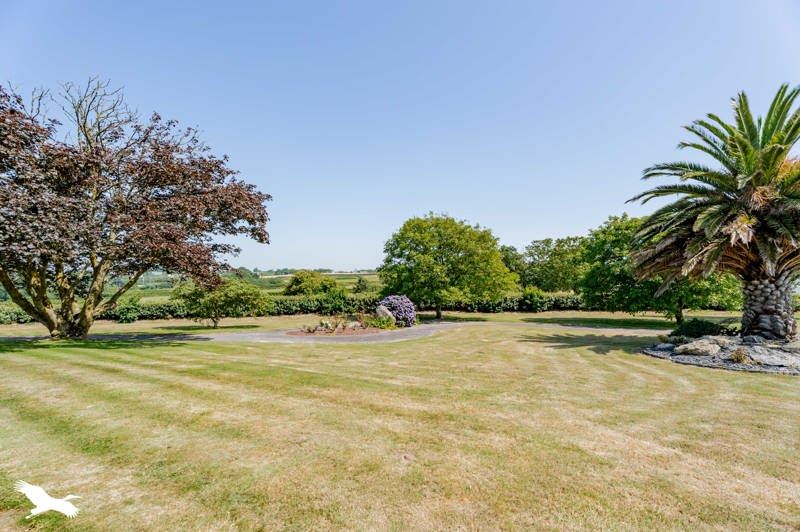 Vente Maison PLOUGUERNEAU - 6 pièces -191 m² - (29880)
