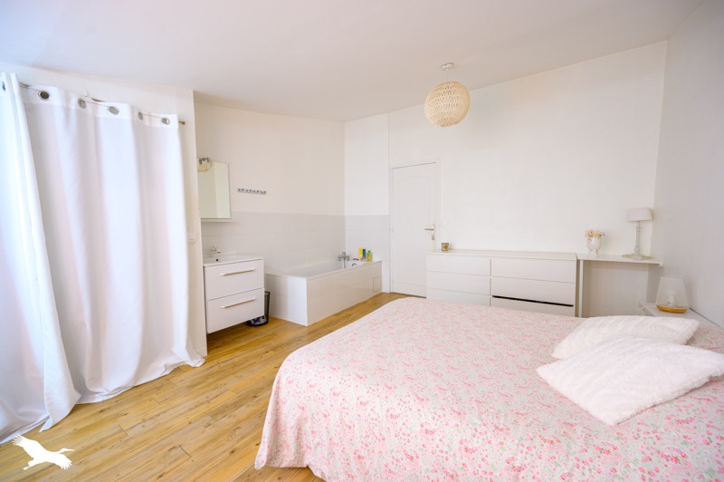 Vente Maison PUILBOREAU - 6 pièces -210 m² - (17138)