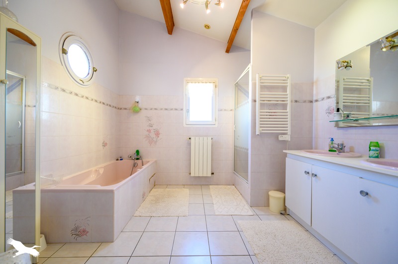 Vente Maison PUILBOREAU - 7 pièces -172 m² - (17138)