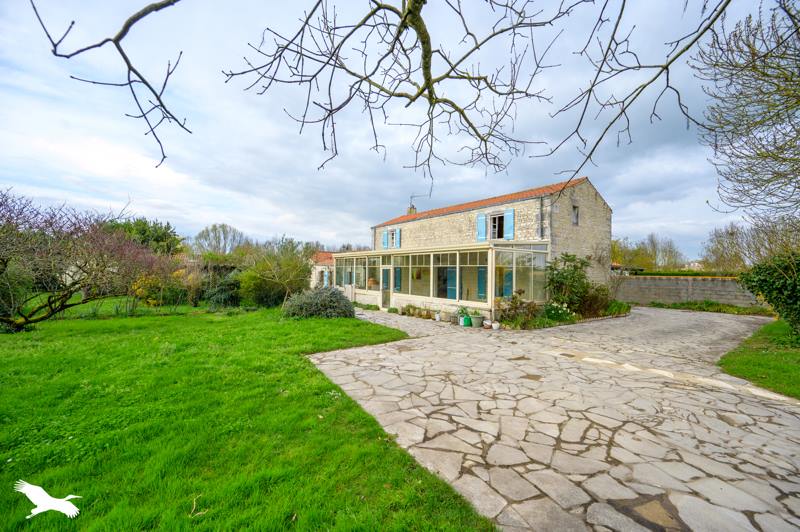 Vente Maison ST XANDRE - 9 pièces -204 m² - (17138)